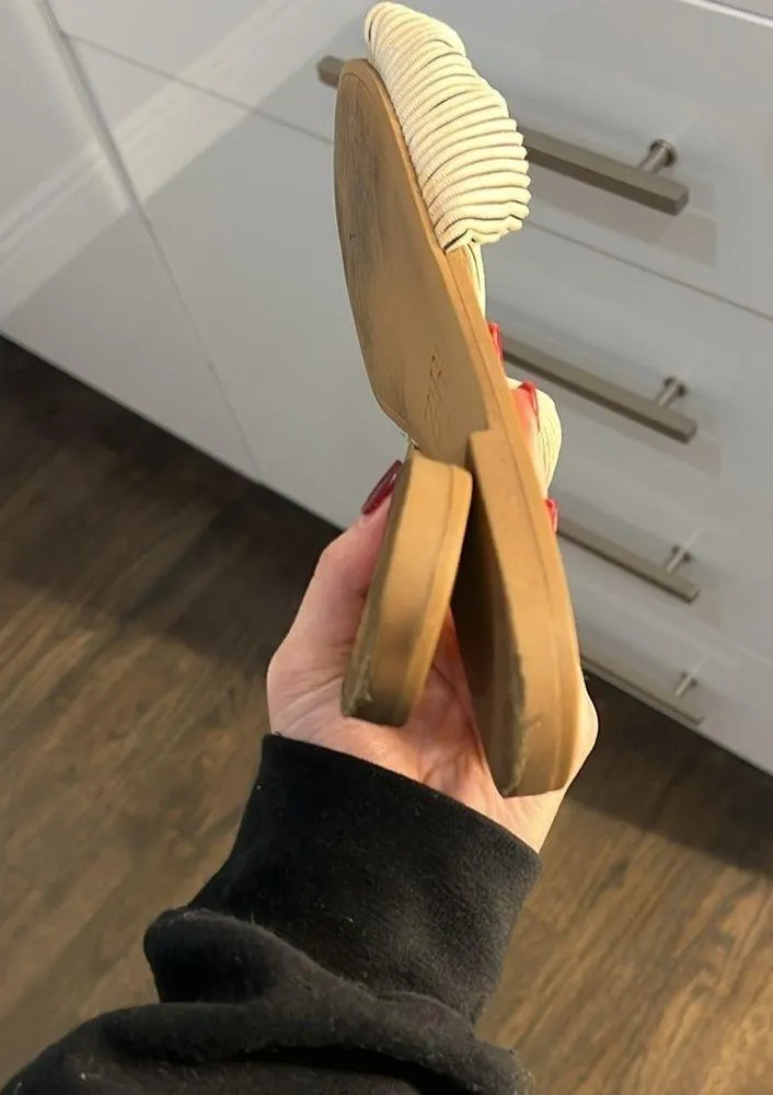 Zara women’s bow tie flat sandals - Image 3