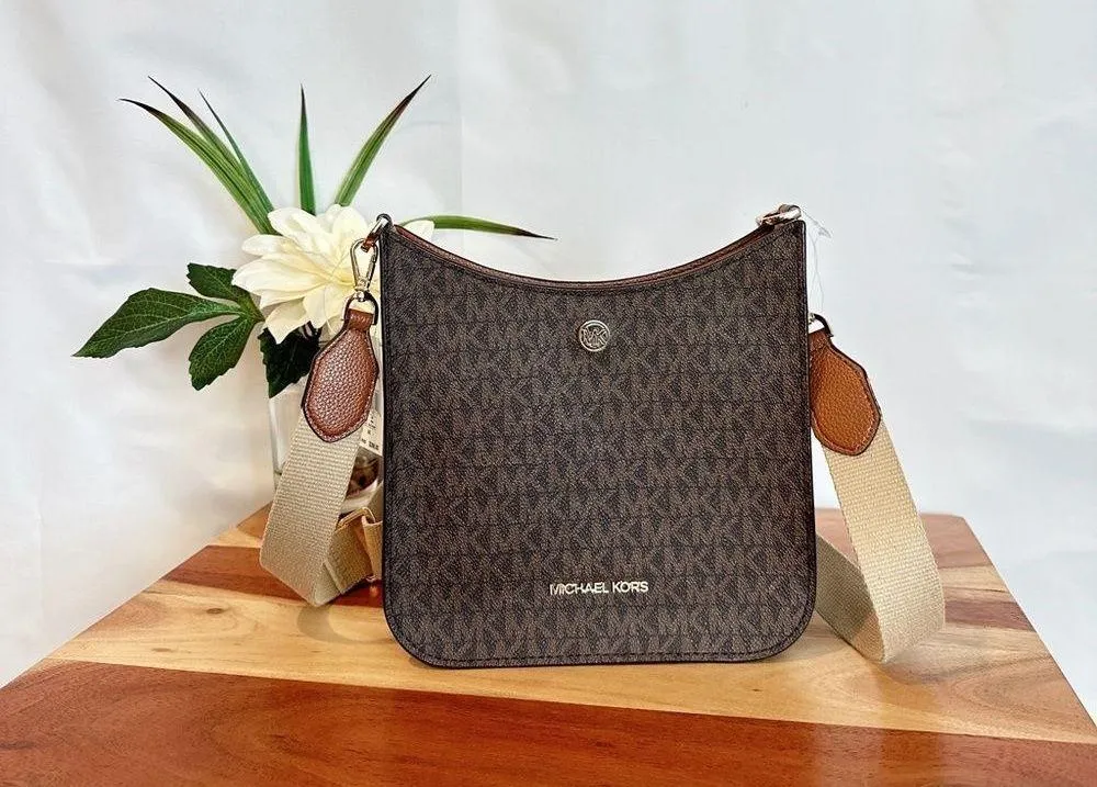 Michael kors Briley Small Logo Messenger Bag - Image 3