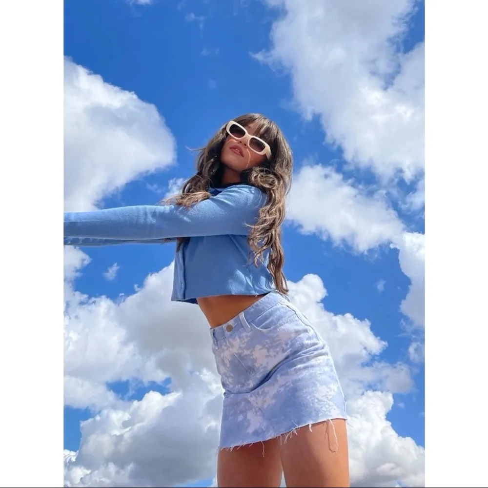 Princess Polly  Blue Downtown Top - Image 3