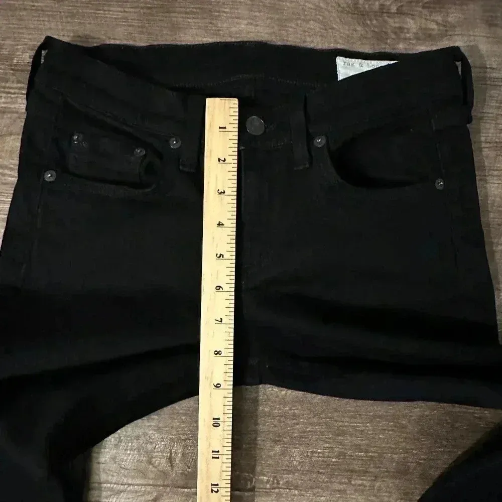 Rag and Bone Skinny Jeans in Coal size 26 - Image 4