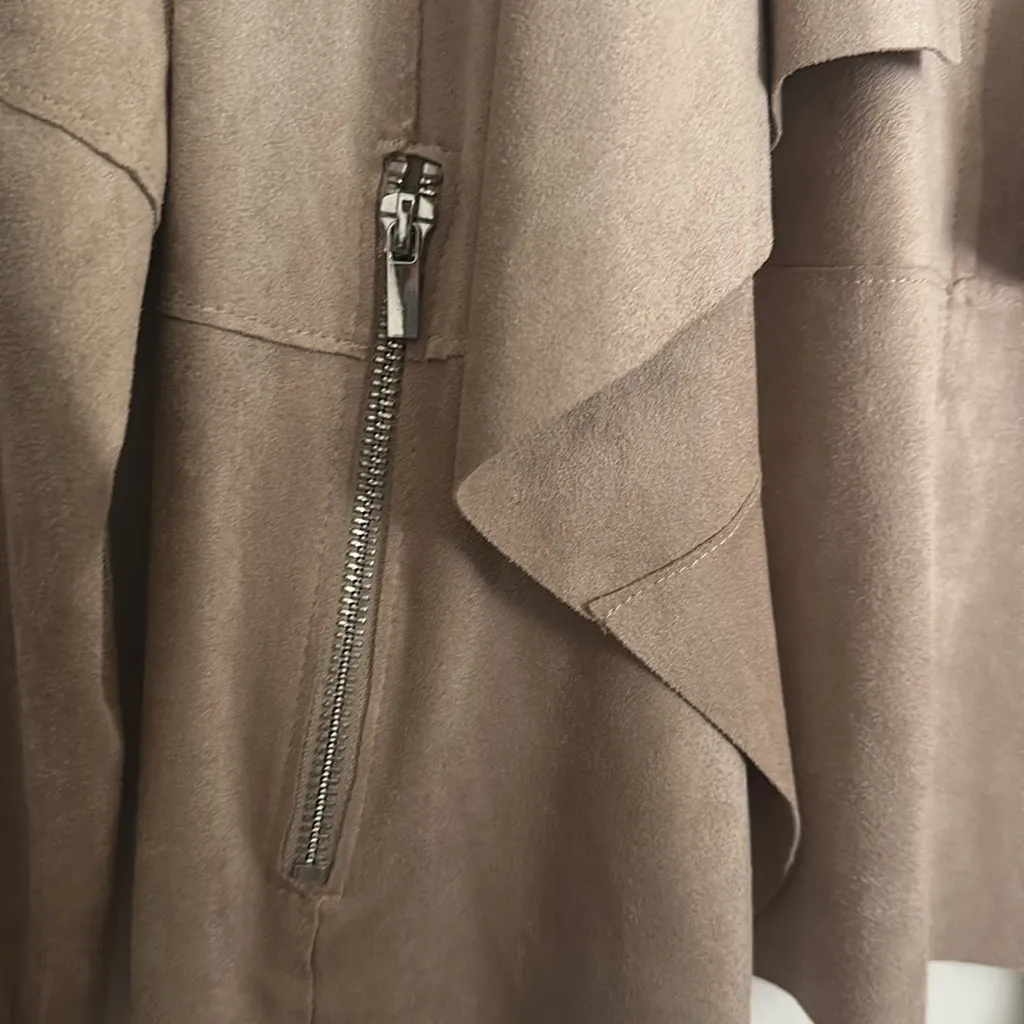 Bagatelle Women's Tan Suede Jacket - Image 2