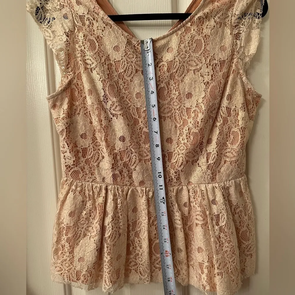 Women’s Maeve Too Size Small Anthropologie Katrine Lace Peplum Fairy Light Pink - Image 10