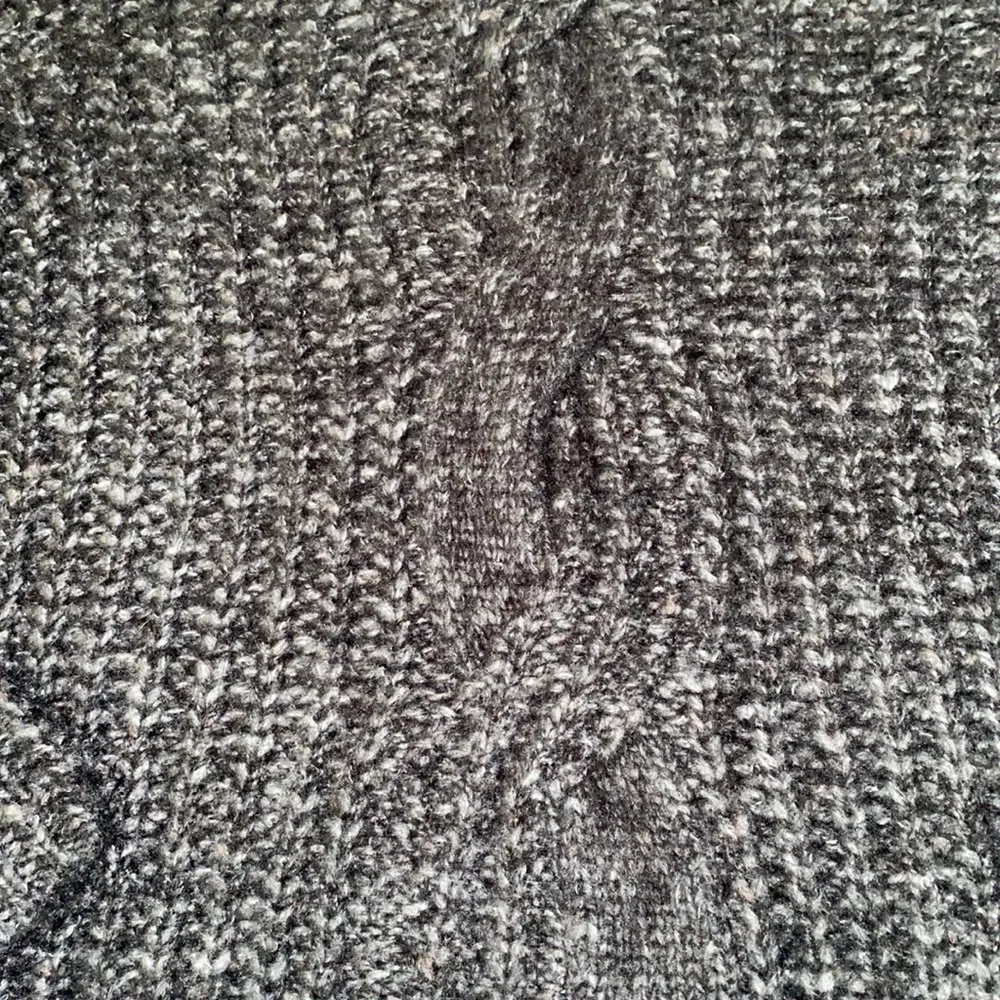 LOFT ANN TAYLOR cable knit fuzzy chunky long sleeve zip detail pullover size S - Image 4