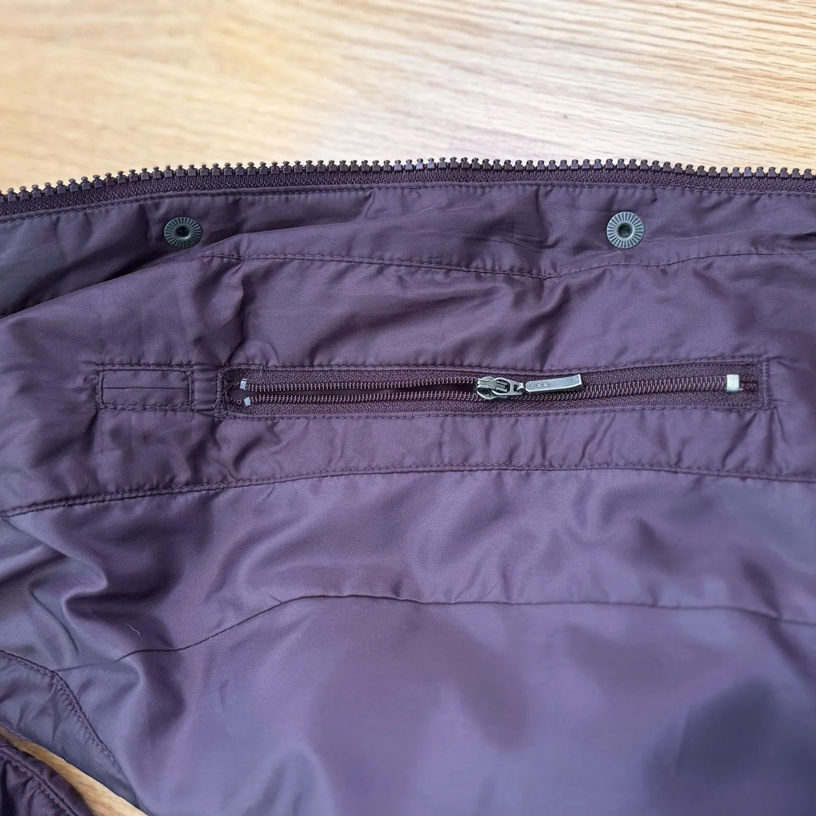 Eddie Bauer Women’s Premium Goose Down Puffer Vest Winter Cabin Cottage Brown M - Image 9