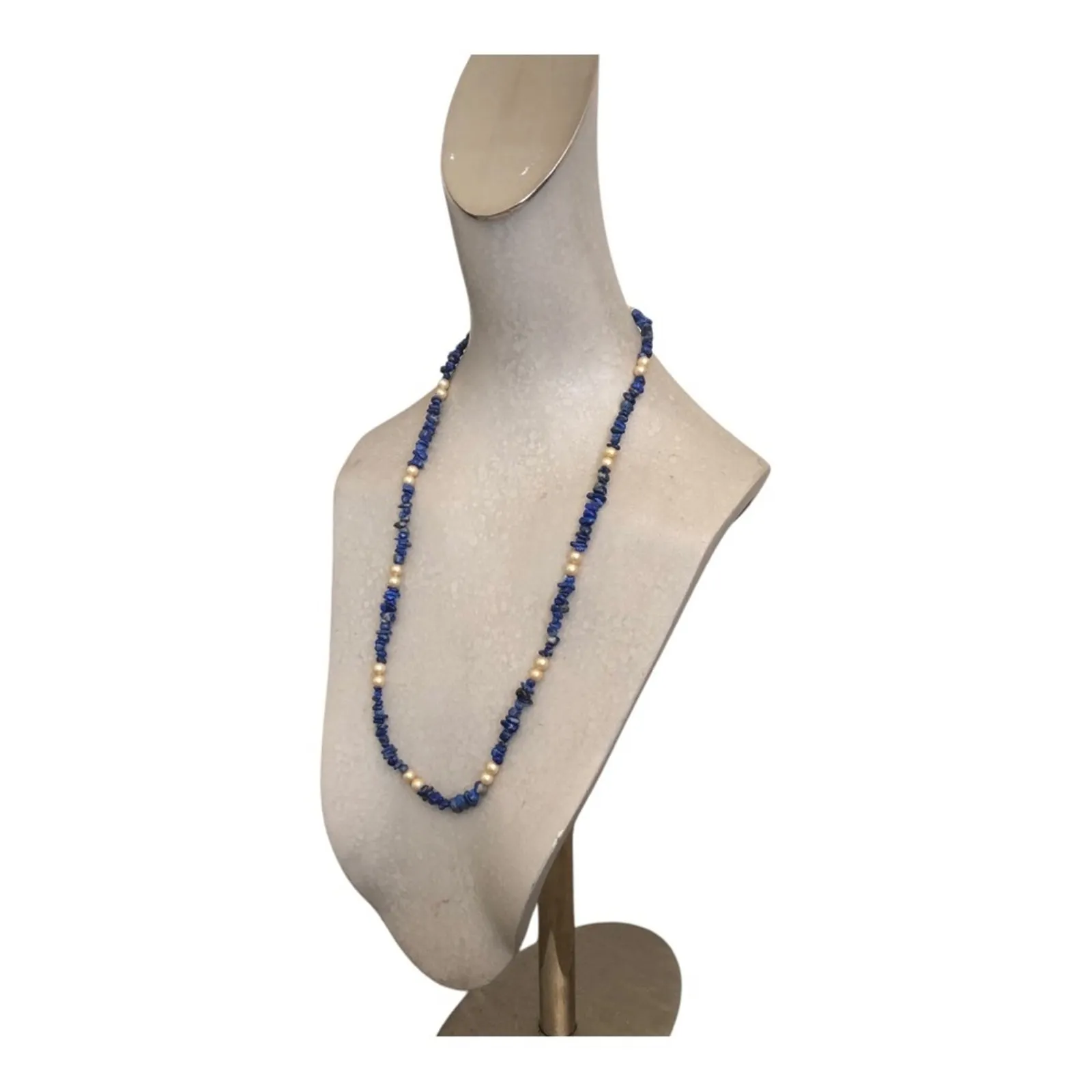 Retro 80's Beaded Blue Faux Pearl Beads Timeless Classic Lightweight Necklace - Image 5