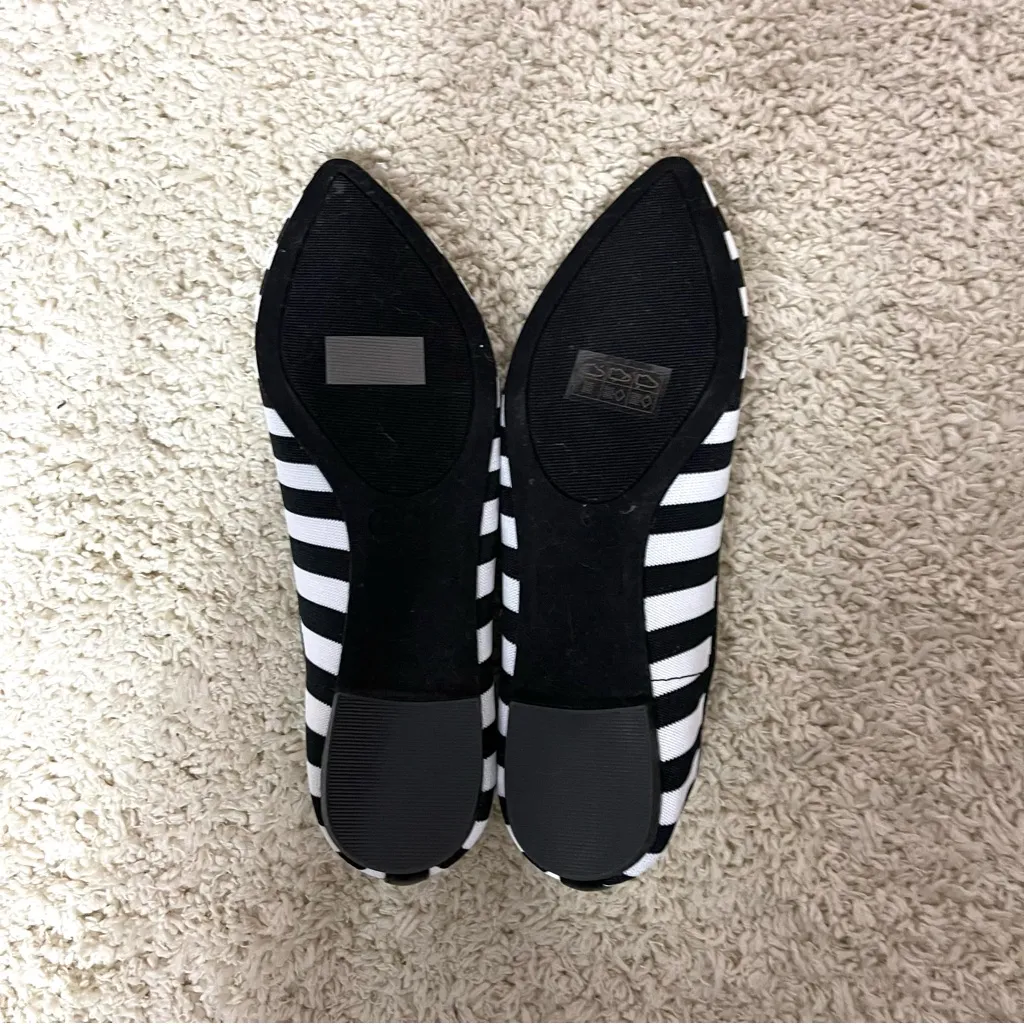 Striped Black and White Women's Flats Size 8 - Image 8
