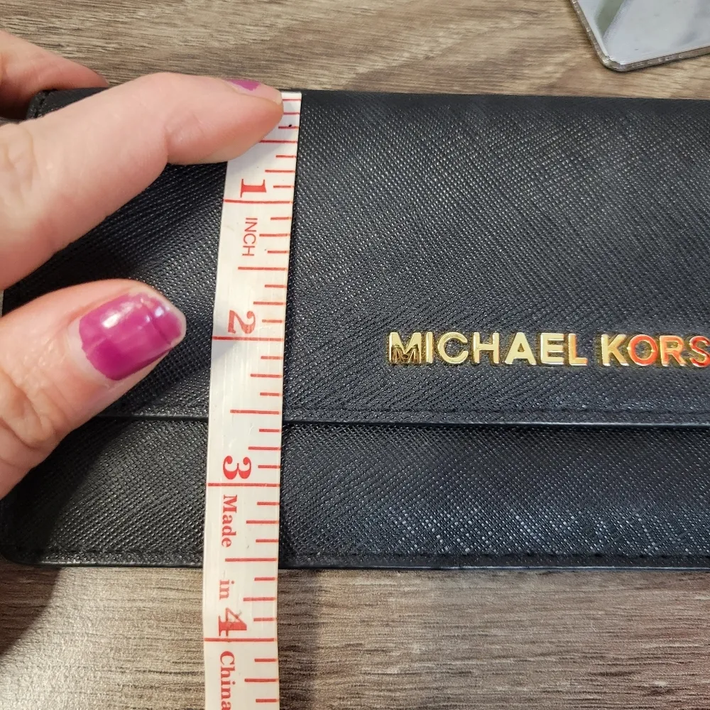 Michael Kors Jet Set Travel wallet - Image 9