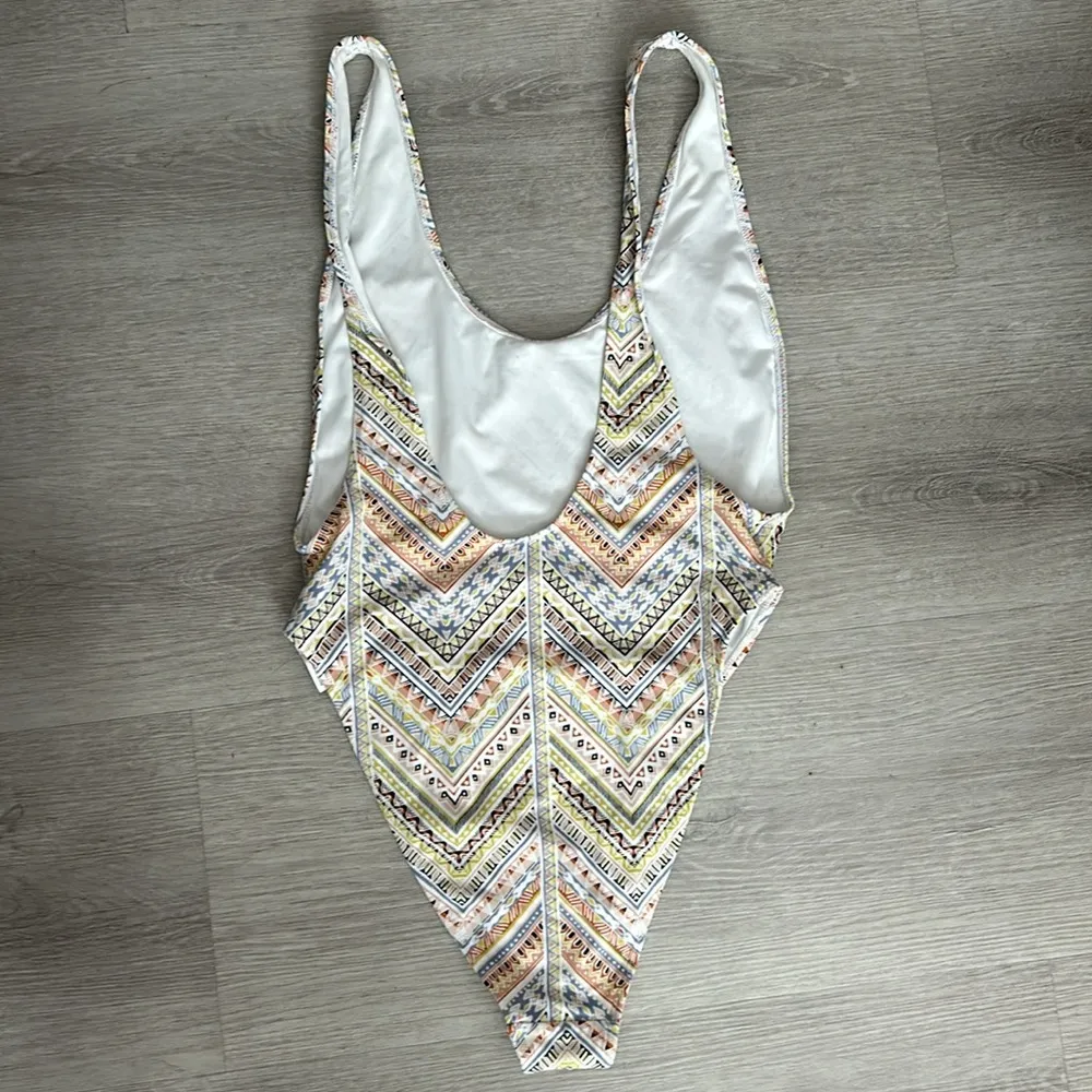 Forever 21 high leg printed one piece swimsuit - Image 2