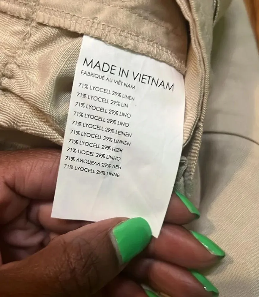 Club Monaco Linen Blend Shorts size 6 - Image 5