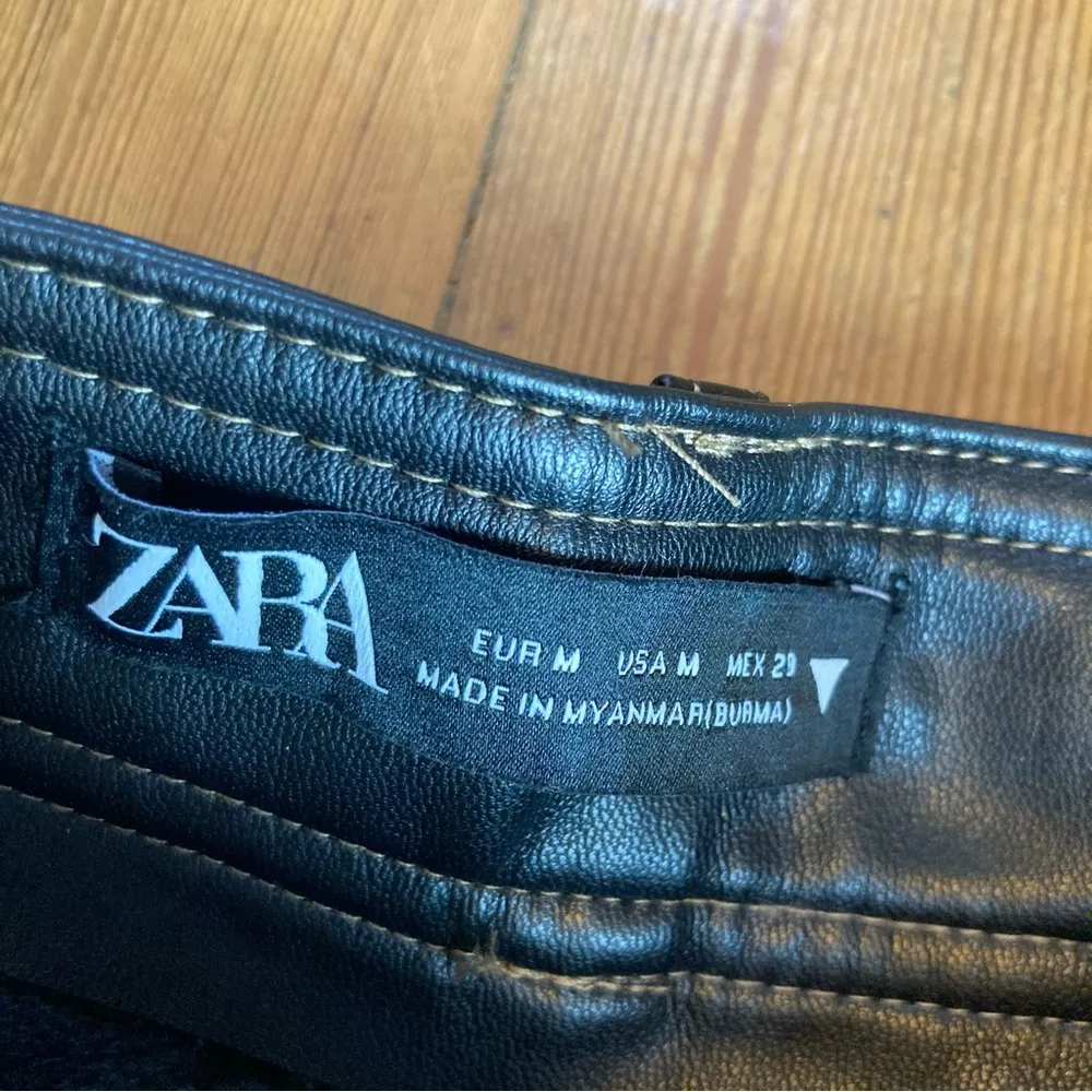 Zara Straight Leg Faux Leather Pants M - Image 3