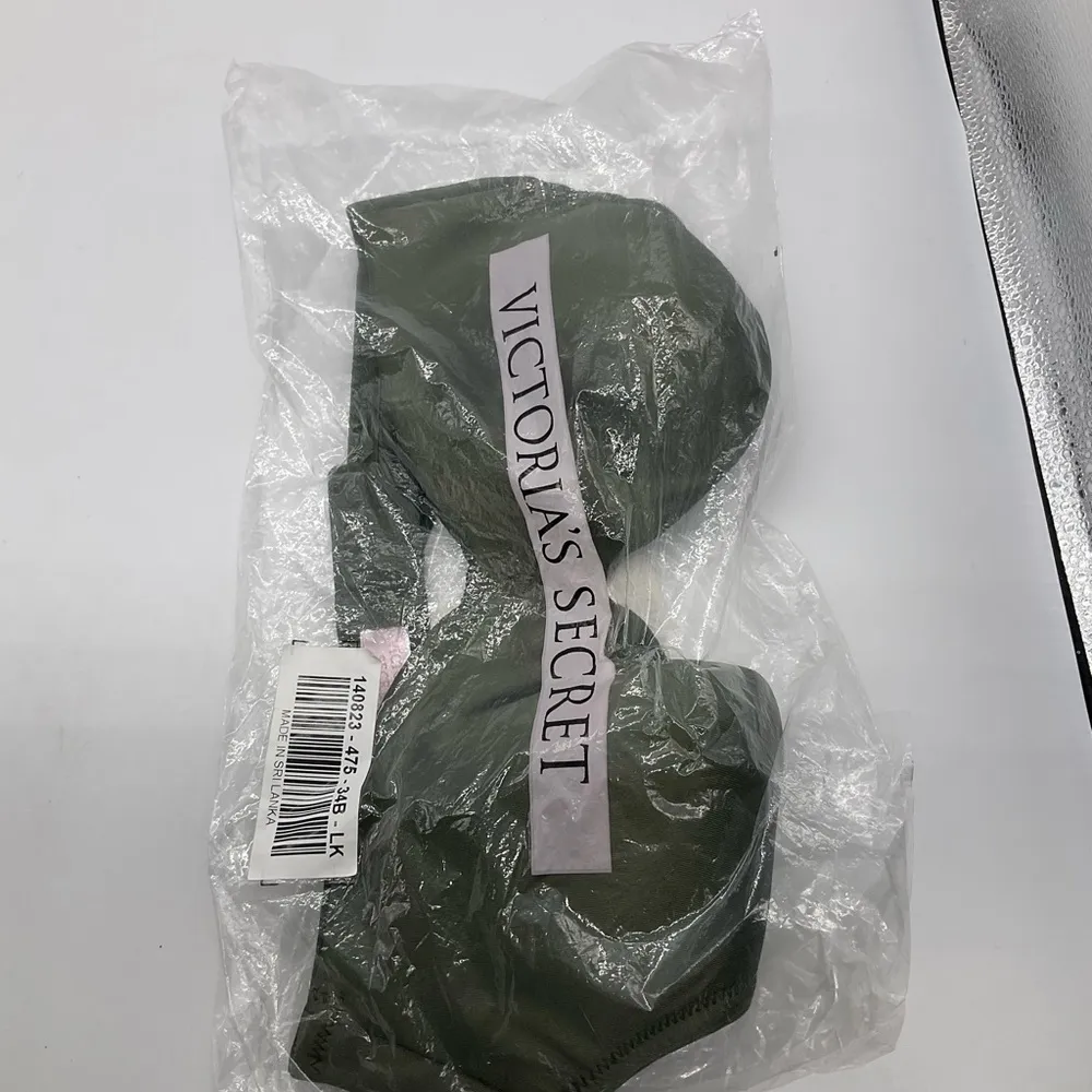 VICTORIAS SECRET BODY BY VICTORIA GREEN BRA - Image 6