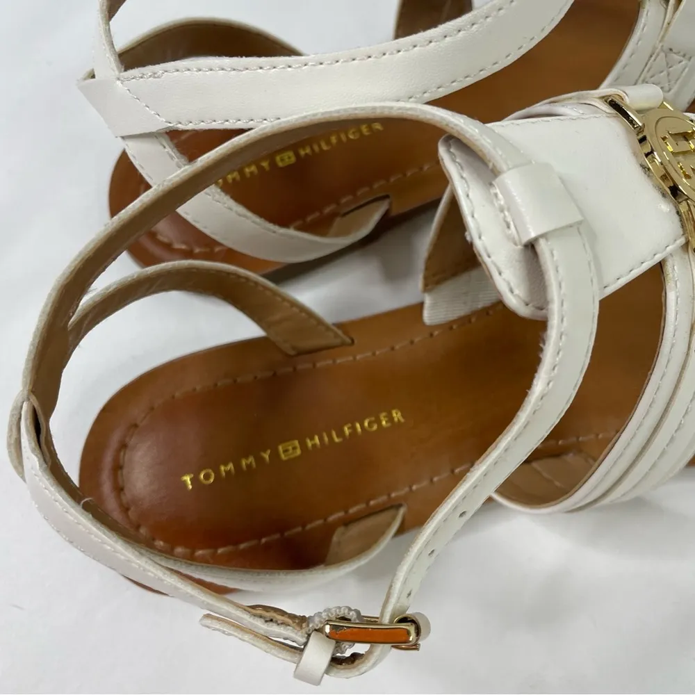 Tommy Hilfiger Thong Sandals - Image 10