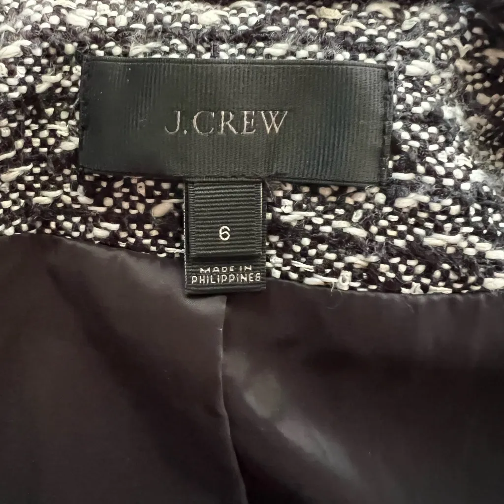 J.Crew Black/White Tweed Moto Zipper front Jacket. Size 6. - Image 10
