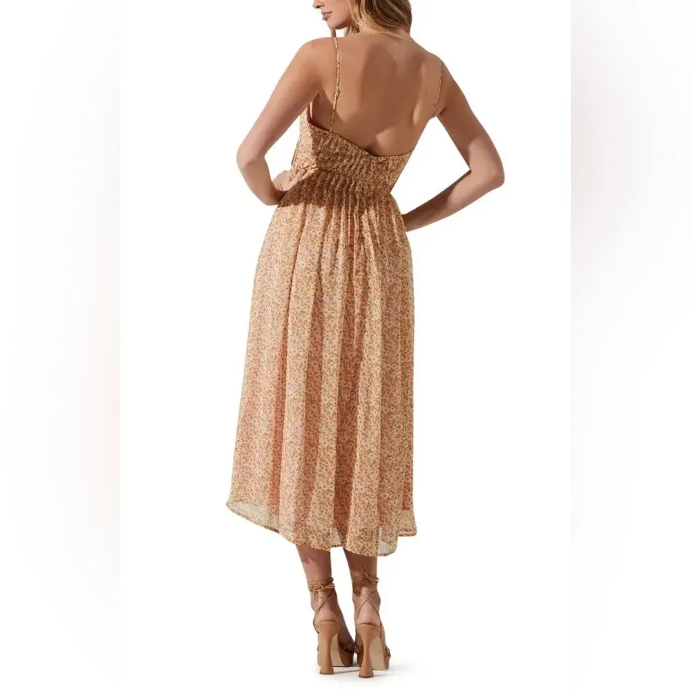 ASTR the Label Floral Print Pleated Midi Dress - Image 7