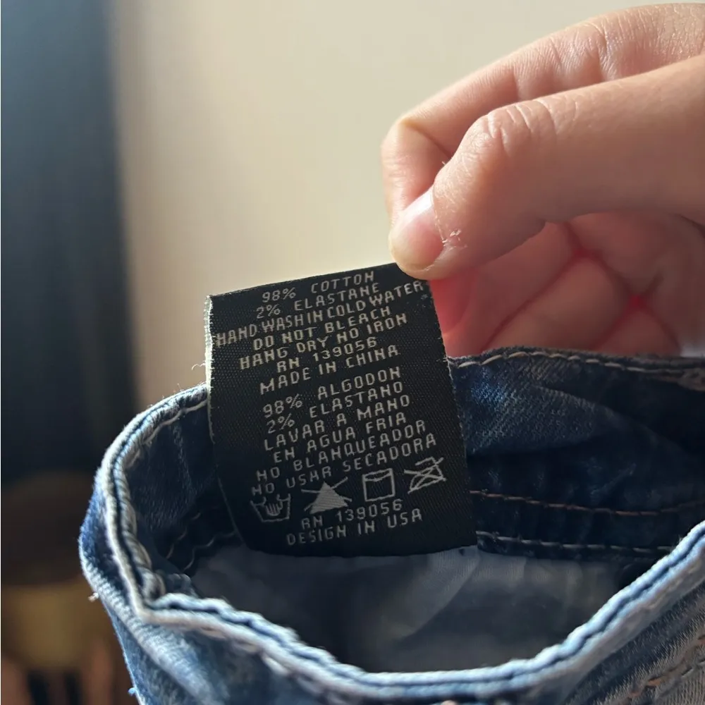 Grace Blue Ankle Cropped Jeans with Distressed Details Size 29 - Image 7