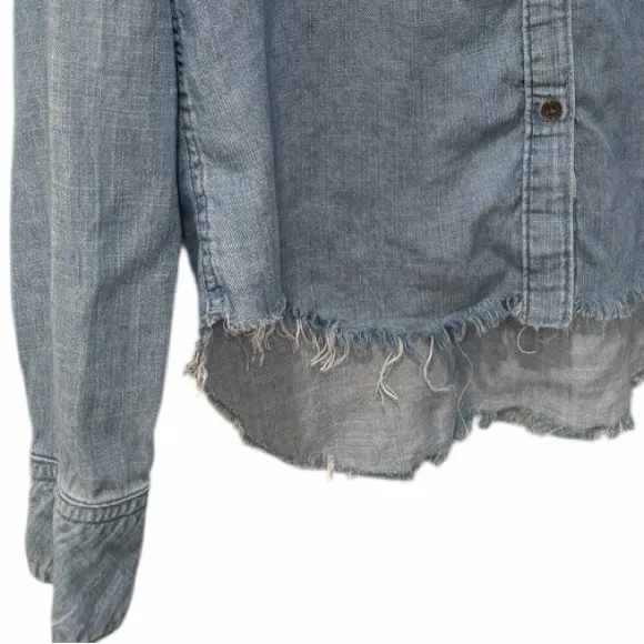 Rails Chambray Blue Denim Distressed Raw Hem Button Front Shirt Tencel Size XS - Image 9