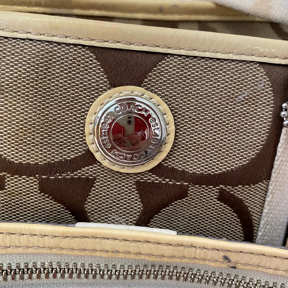 Coach Purse! - Image 5
