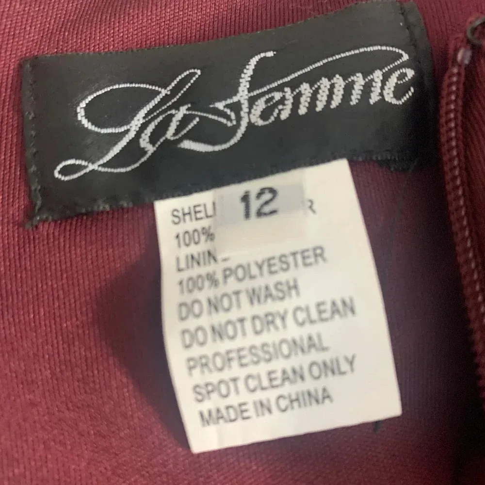 La Femme Strapless‎ Two-Piece Trumpet Gown in Dark Berry Size US 12 - Image 12