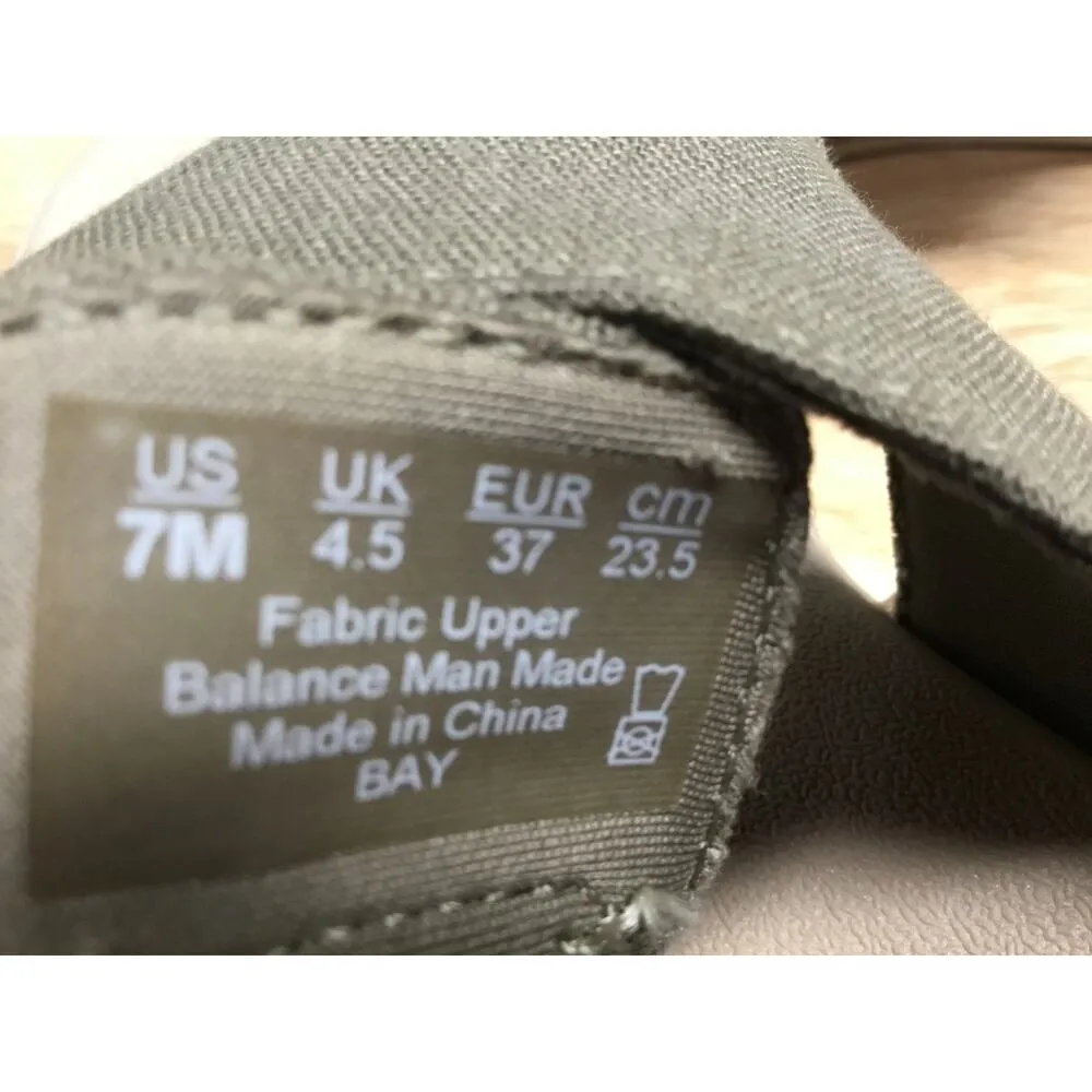 Bzees Bay Wedge Sandals Women's 7M Olive Green Slip - Image 6