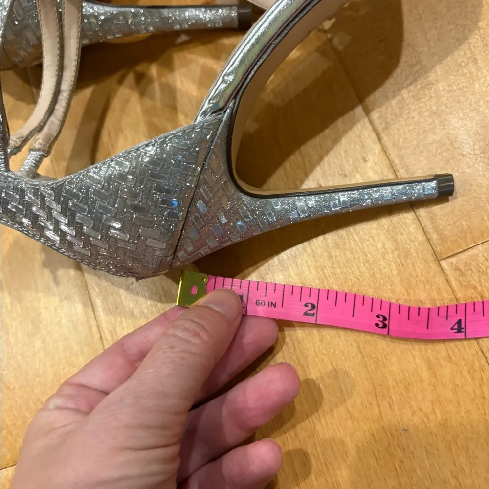 Nina Carlie leather silver glitter dress heel sandals 7.5 - Image 4