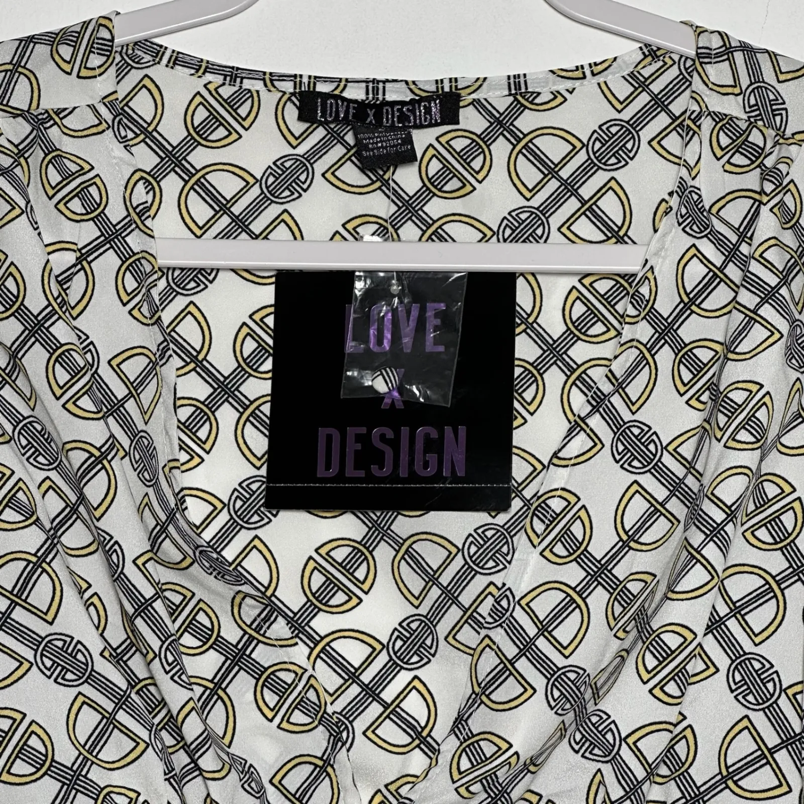 LOVE X DESIGN Geometric Print Cropped Blouse Long Sleeve Women's Size S White - Image 6