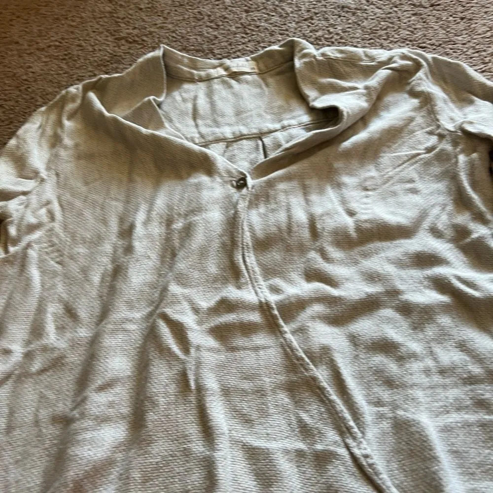 Bella Dahl xs grey blouse - Image 7