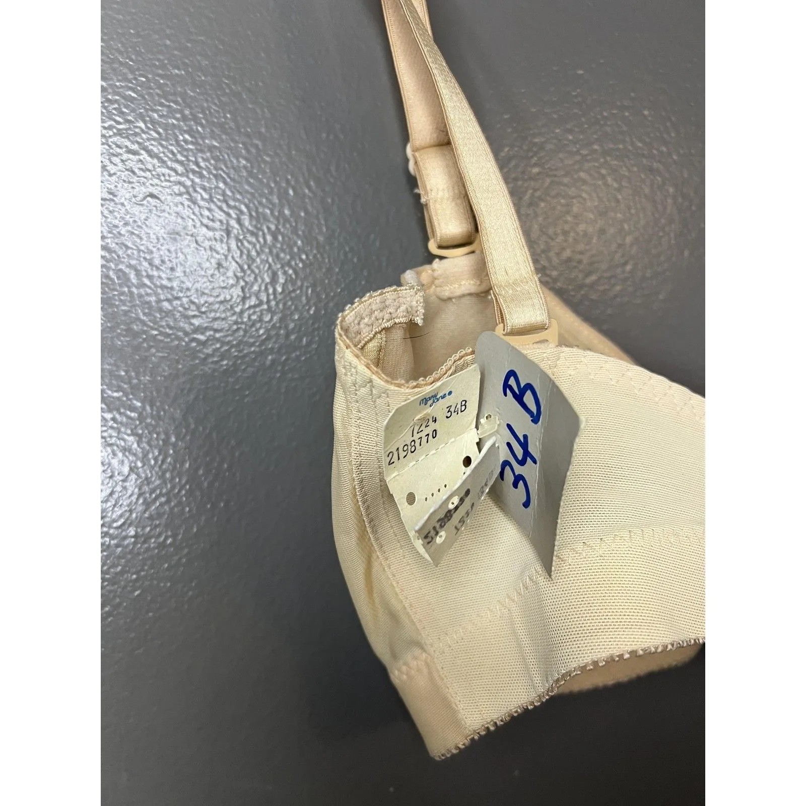 Vintage Mary Jane Bra Womens 34B Beige Style 72 Seamed Unlined Made USA 80s Size undefined - Image 3