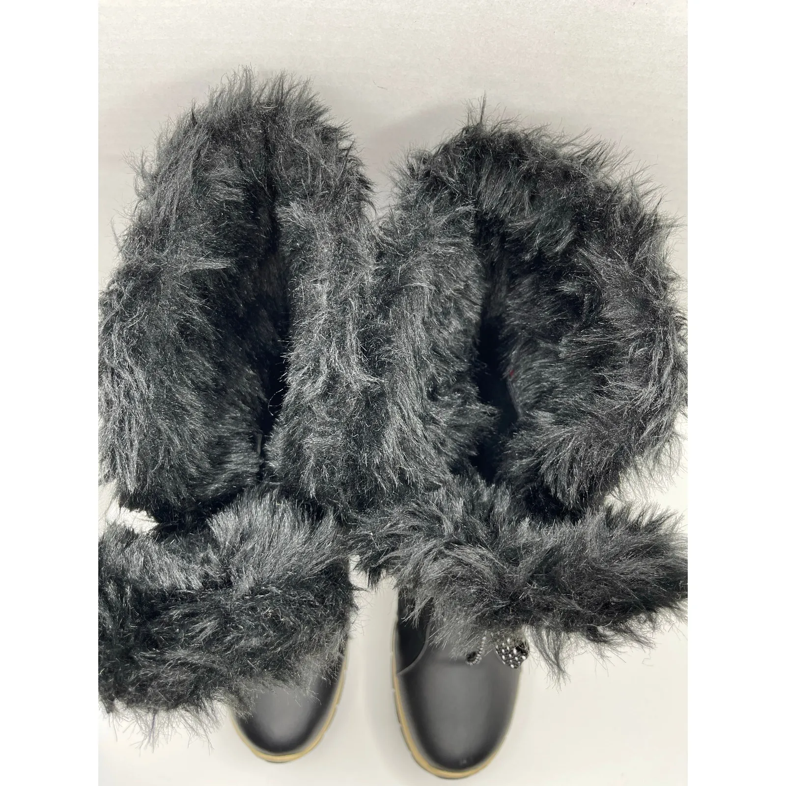 Skechers  women’s Synergy Real Estate Snow Boots sz 9 black quilted waterproof - Image 7