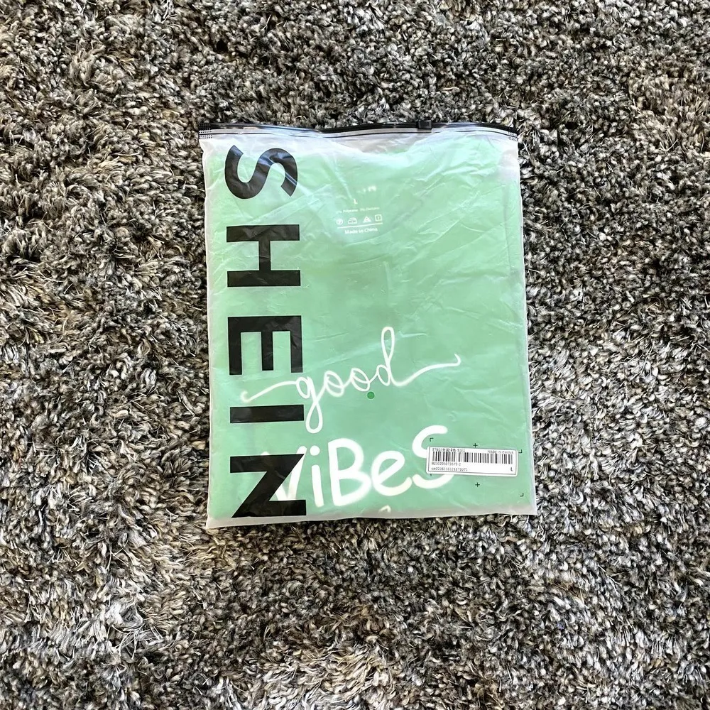 SHEIN 'Good Vibes Only' T-Shirt in Green, Size L​​​​​​​ - Image 3