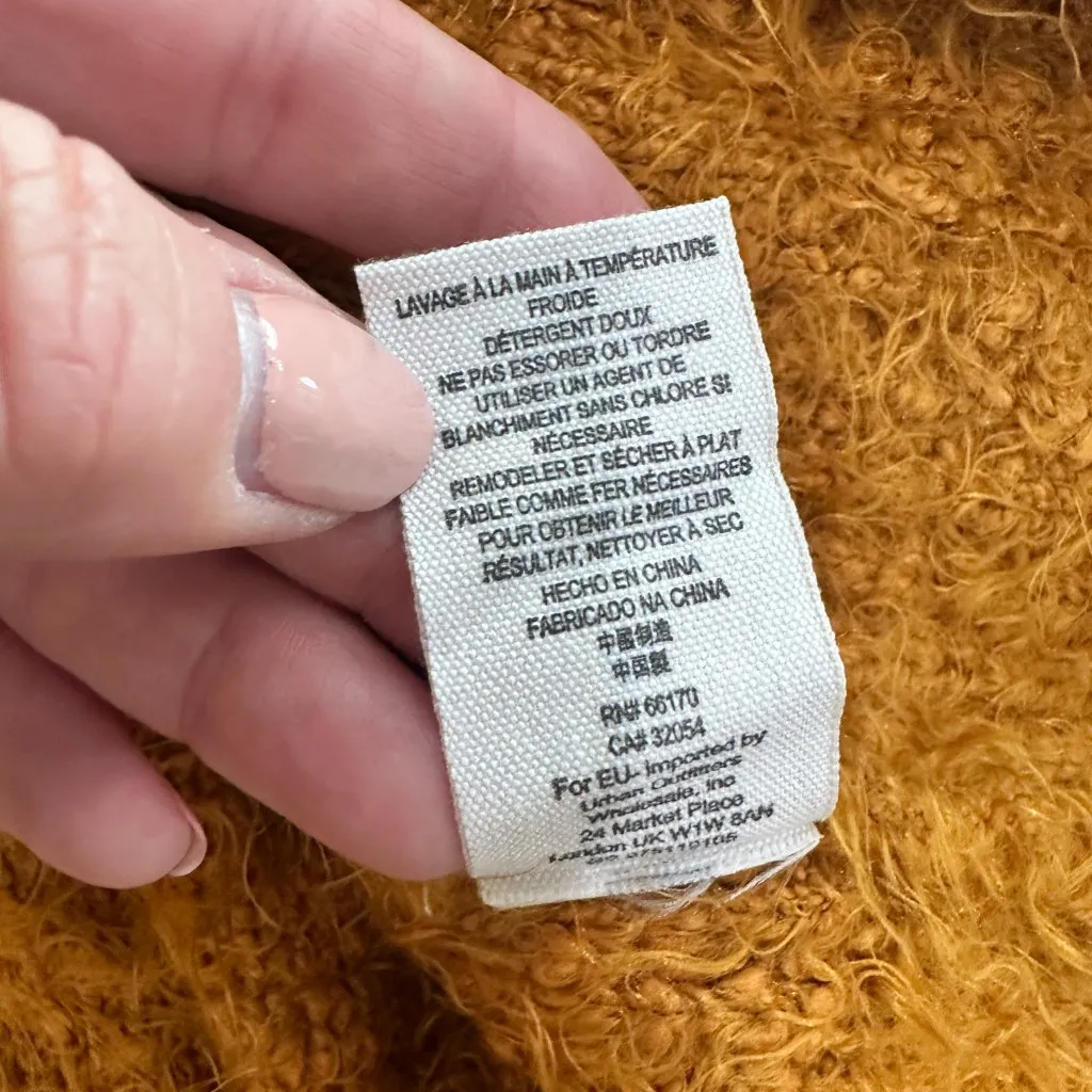 FREE PEOPLE Mustard Yellow Eyelash Fuzzy Cropped Hooded Sweater Size Small - Image 11