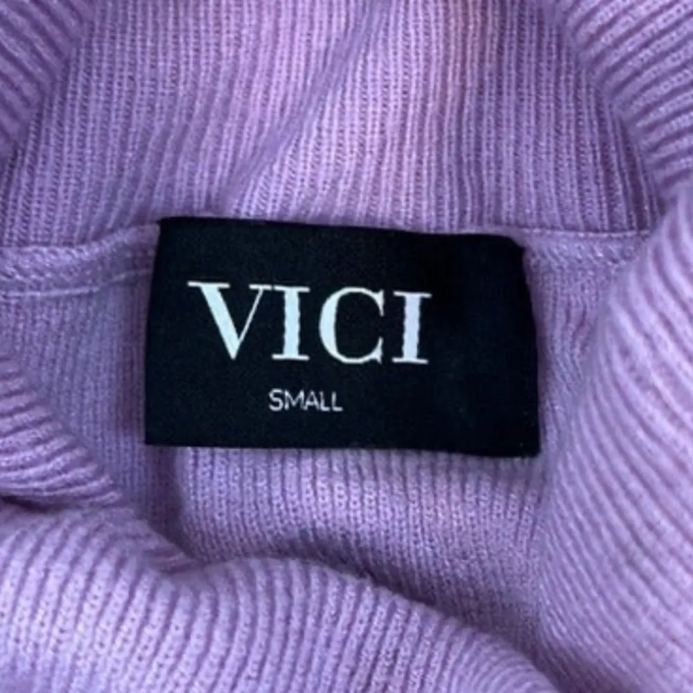 Vici Pink/Purple Oversized Turtleneck Sweater Size Small - Image 5