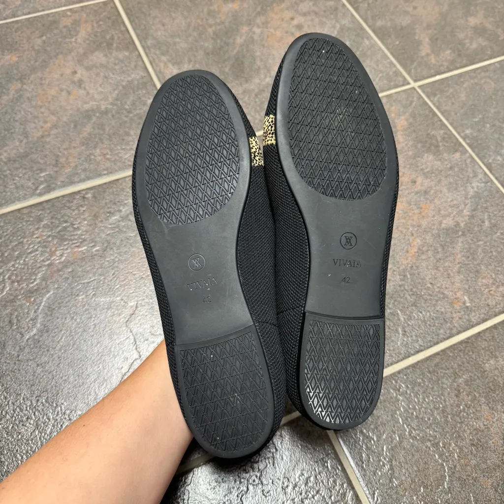 VIVAIA Audrey Embroidered Loafers Round - Image 7