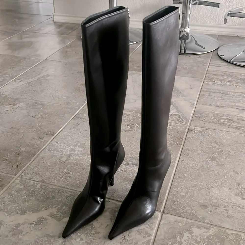 Stella McCartney Elsa Knee-High Heeled Boots in Coffee Brown, NWT, Size 38 $1350 - Image 6