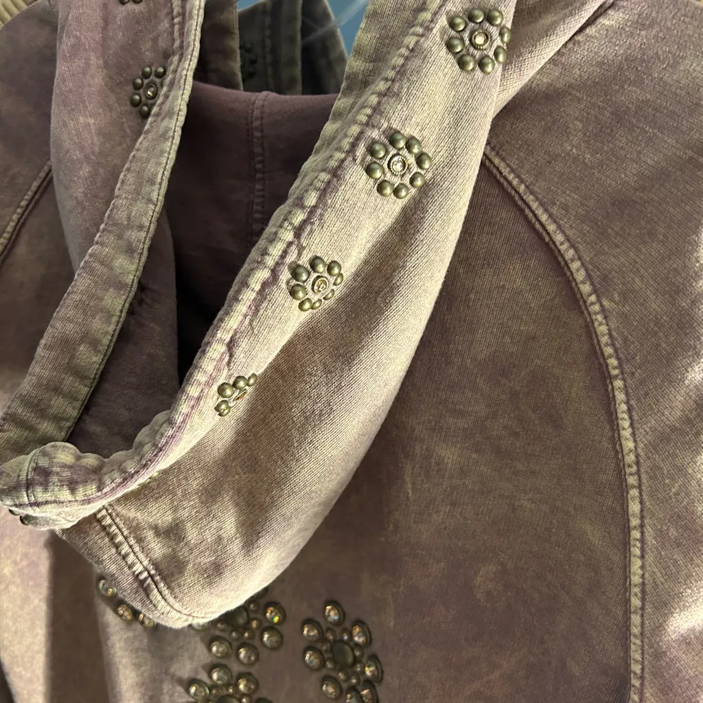 Y2K Vintage Streets Ahead Brown Cross Embroidered Sweatshirt - Image 3