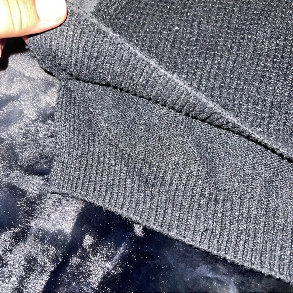 Calvin Klein  Sweater - Image 5