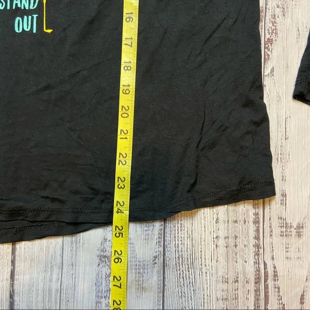 Justify Born To Stand Out Flamingo Long Sleeve Tee Shirt. Size XLarge.  NWT - Image 6