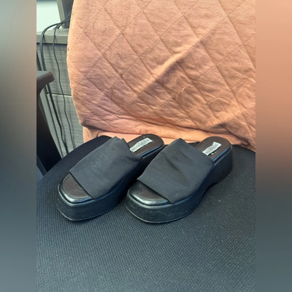 Steve Madden Black Platform Mules - Image 3