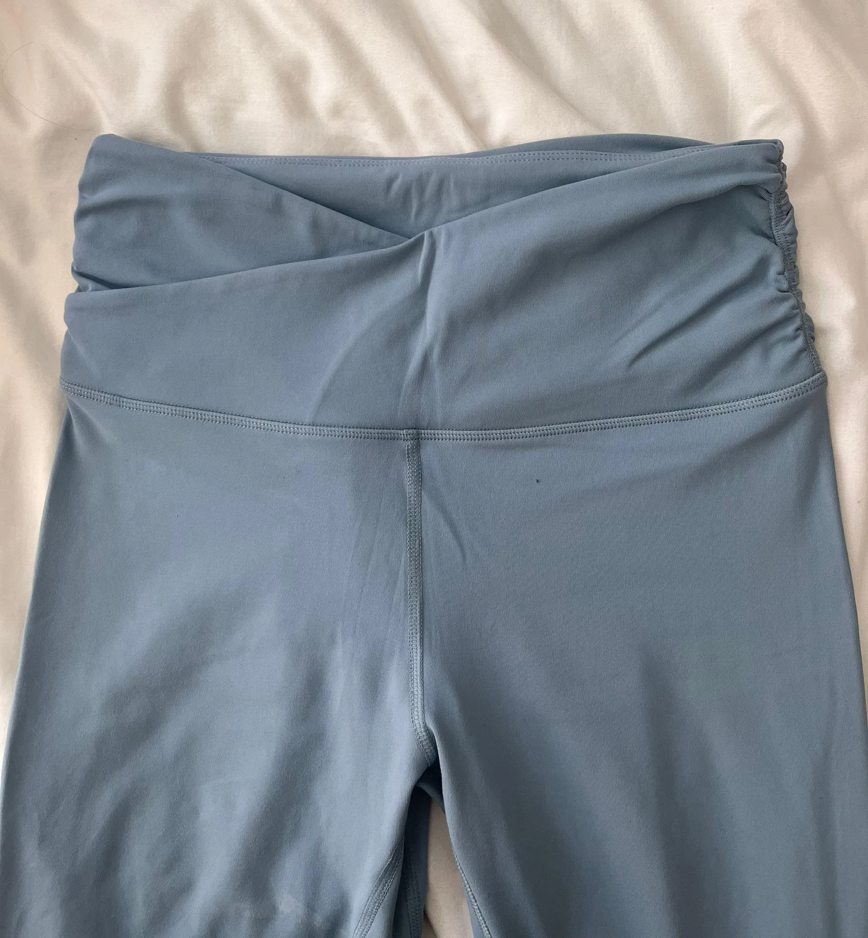 Ododos Pastel Cross Leggings - Image 2