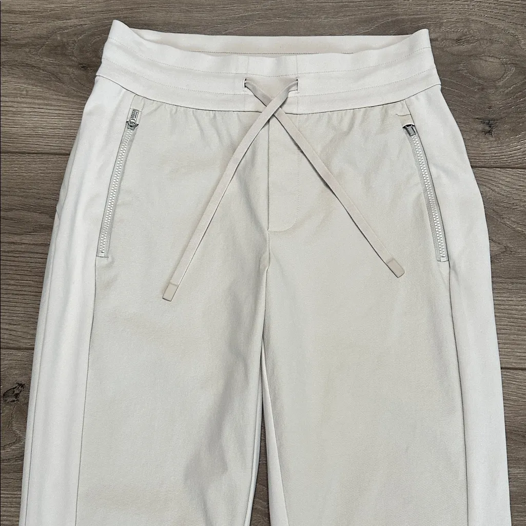 Athleta Headlands Hybrid Trek Jogger Mid Rise Hiking Casual Pants Tan Size 0 - Image 2