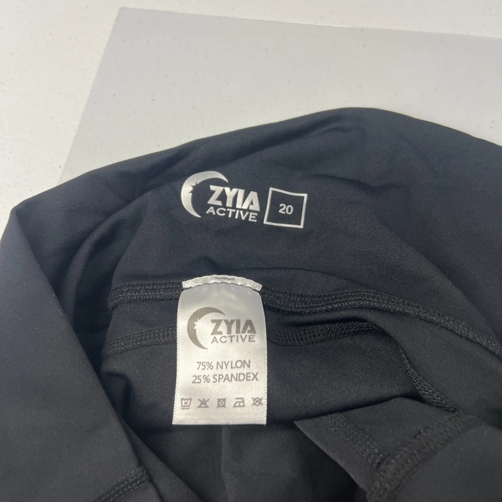 Zyia Active Leggings Womens 20 Black Stretch Mid Rise Tapered Leg Gym Workout Size undefined - Image 13