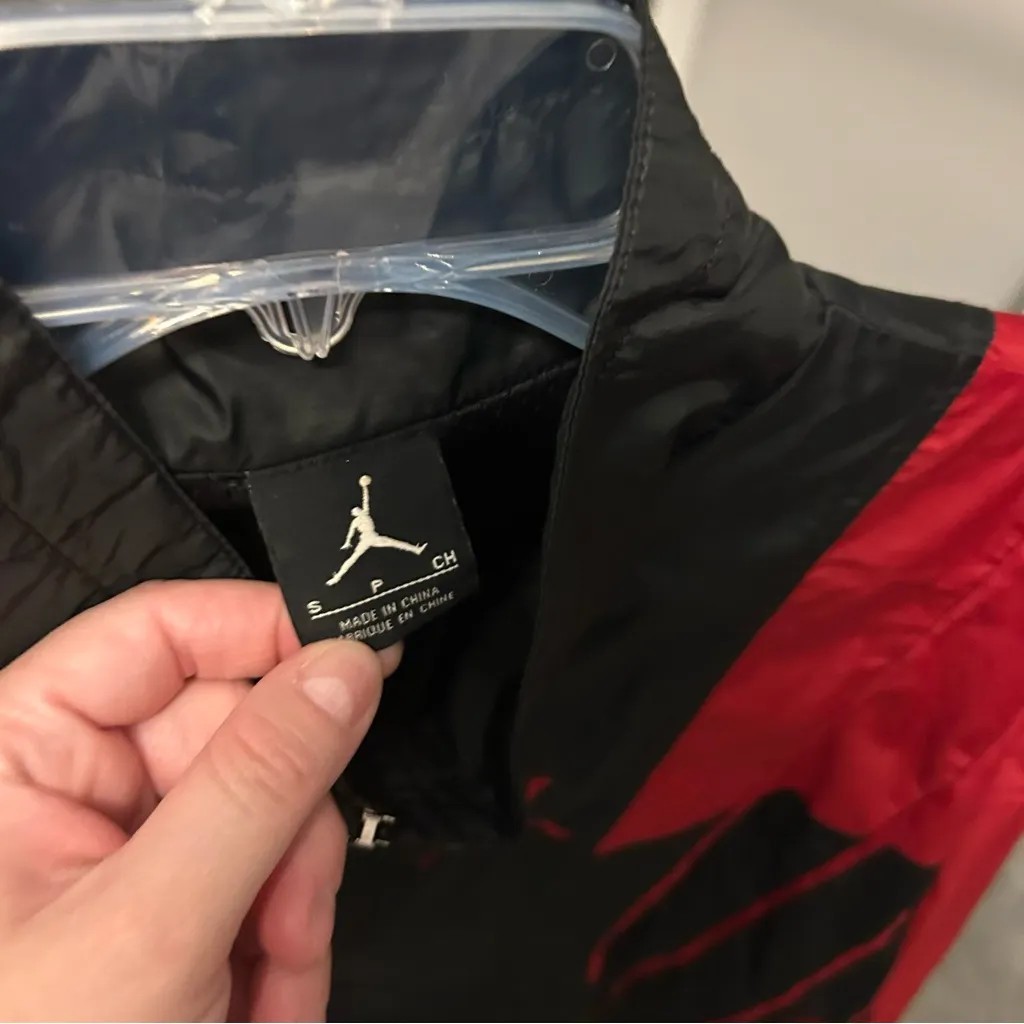 Air Jordan Vintage Windbreaker Jacket SMALL - Image 5