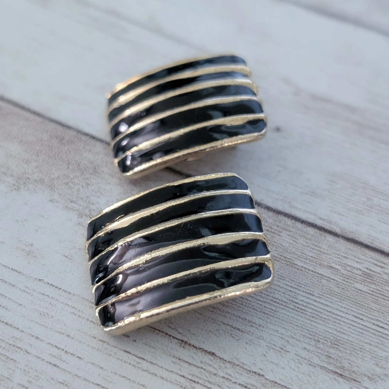 Vintage Clip On Earrings Large Black & Gold Tone Striped Retro Statement - Image 3