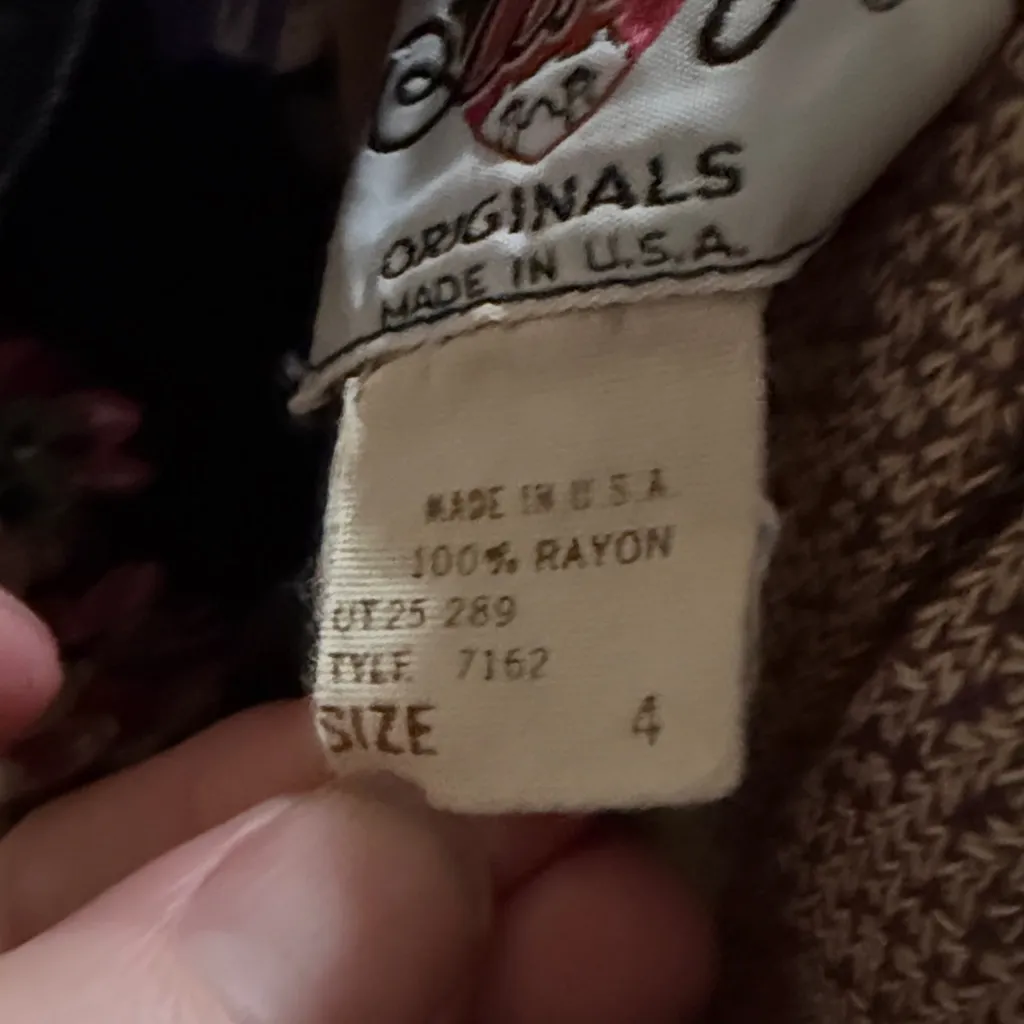 Floral Long Sleeve Dress with Bow Black Size 4 - Image 3