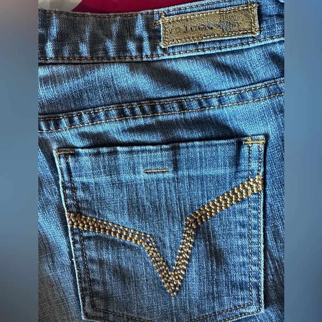 Volcom Womens Blue Denim Cuffed Shorts Size 9 - Image 5