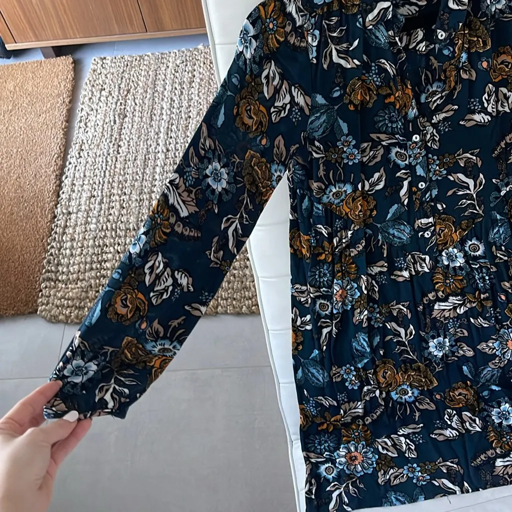 H&M women size 2 navy blue flower dress button down collar loose fit long sleeve - Image 3