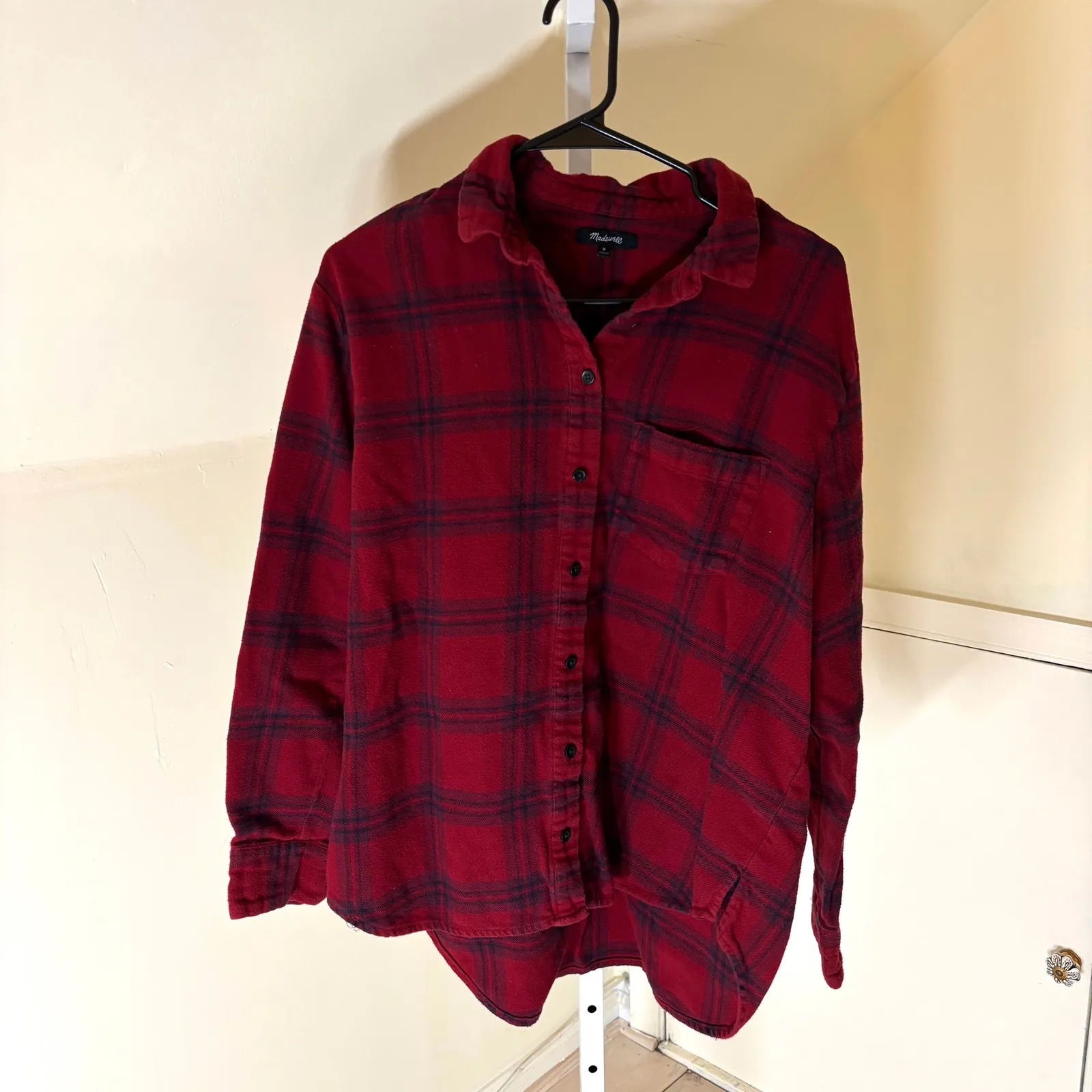 Madewell EUC Women's Flannel Oversized Ex-Boyfriend Shirt Red Plaid Size M - Image 2