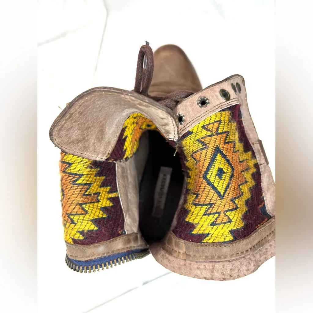 Steve Madden 10 CHEVIE Hipster Leather Lace Up Southwest Pattern Lined Shoes - Image 9