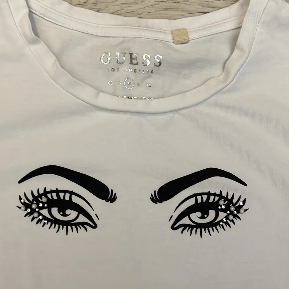 White Short Sleeve Round Neck Women’s Tee with Eyes, Pearls & Gems Medium - Image 6