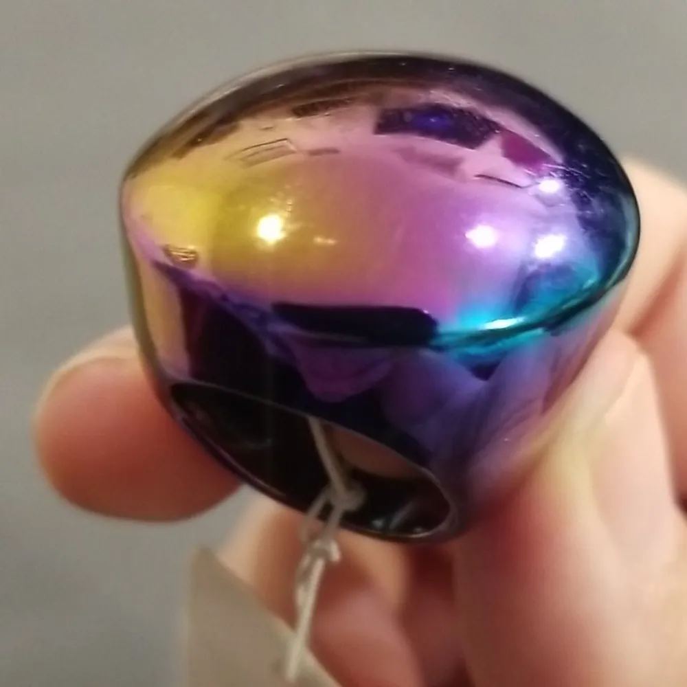 💕TRINA TURK💕 Coated Hematite Dome Ring Iridescent Rainbow NWT - Image 9