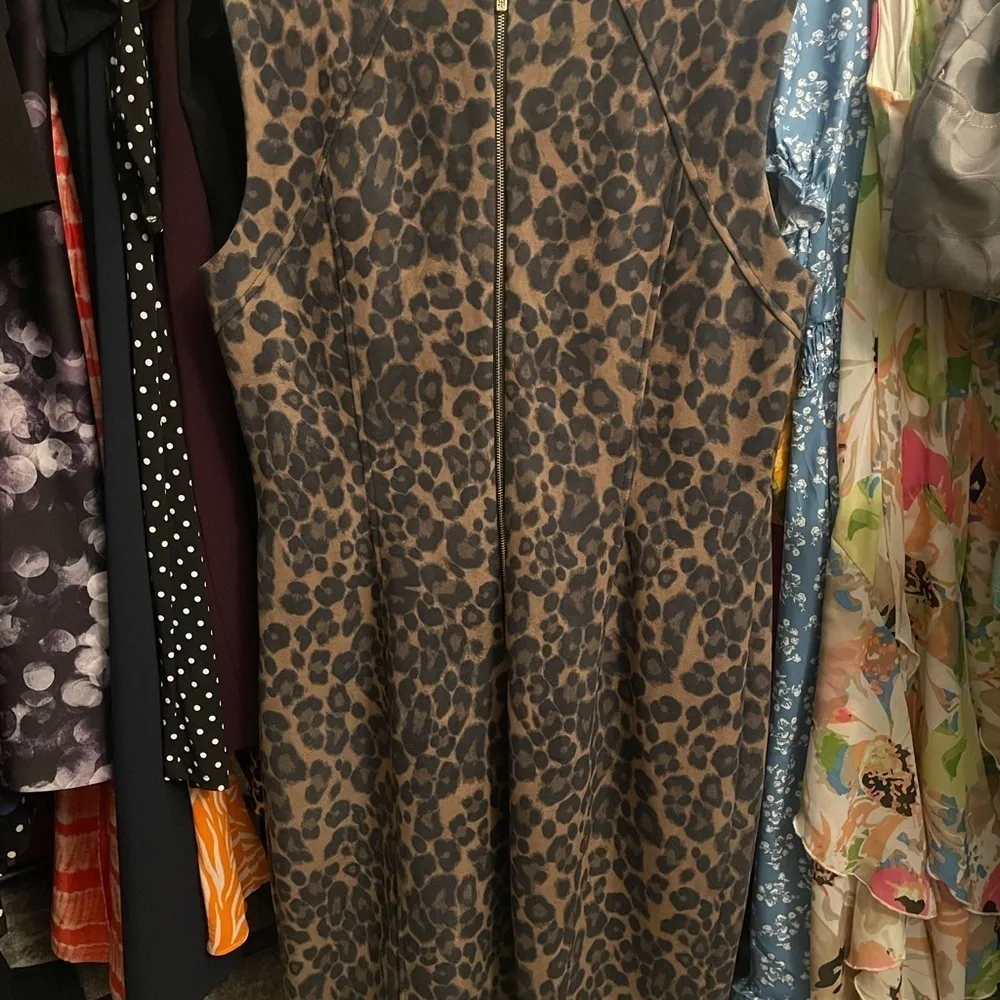 🍁TOMMY HILFIGER Velvet Brown Animal Print Sleeveless Dress Size: 16 - Image 7